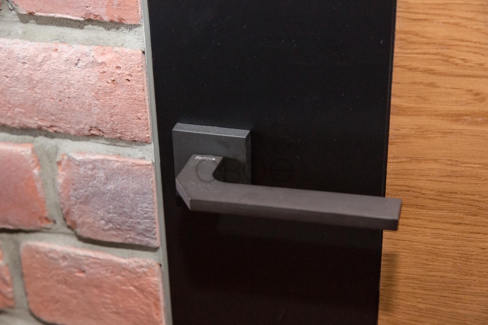 Оригинальные и практичные двери в стиле лофт